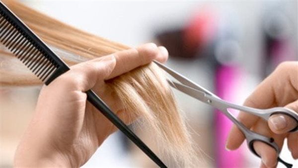 الأيام المناسبة لقص الشعر في شهر أغسطس2025