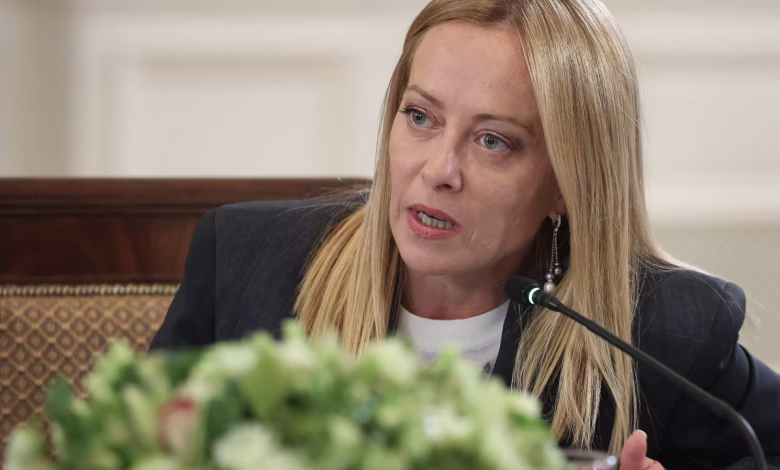 تفاصيل فضيحة تسريب صور جورجيا ميلوني الخادشة للحياء 2025